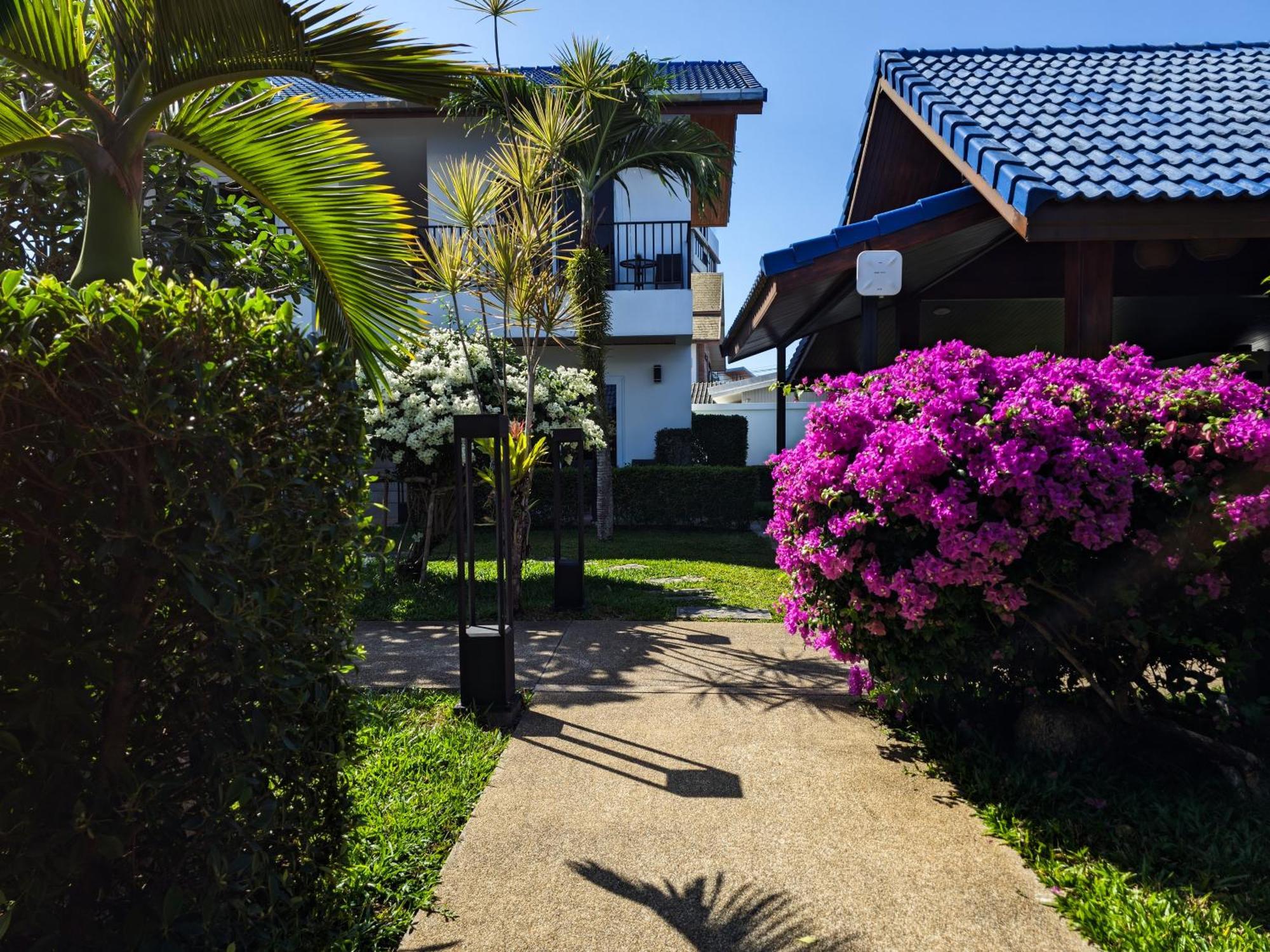 Phuket Airport Hotel - Sha Extra Plus Nai Yang Beach Εξωτερικό φωτογραφία